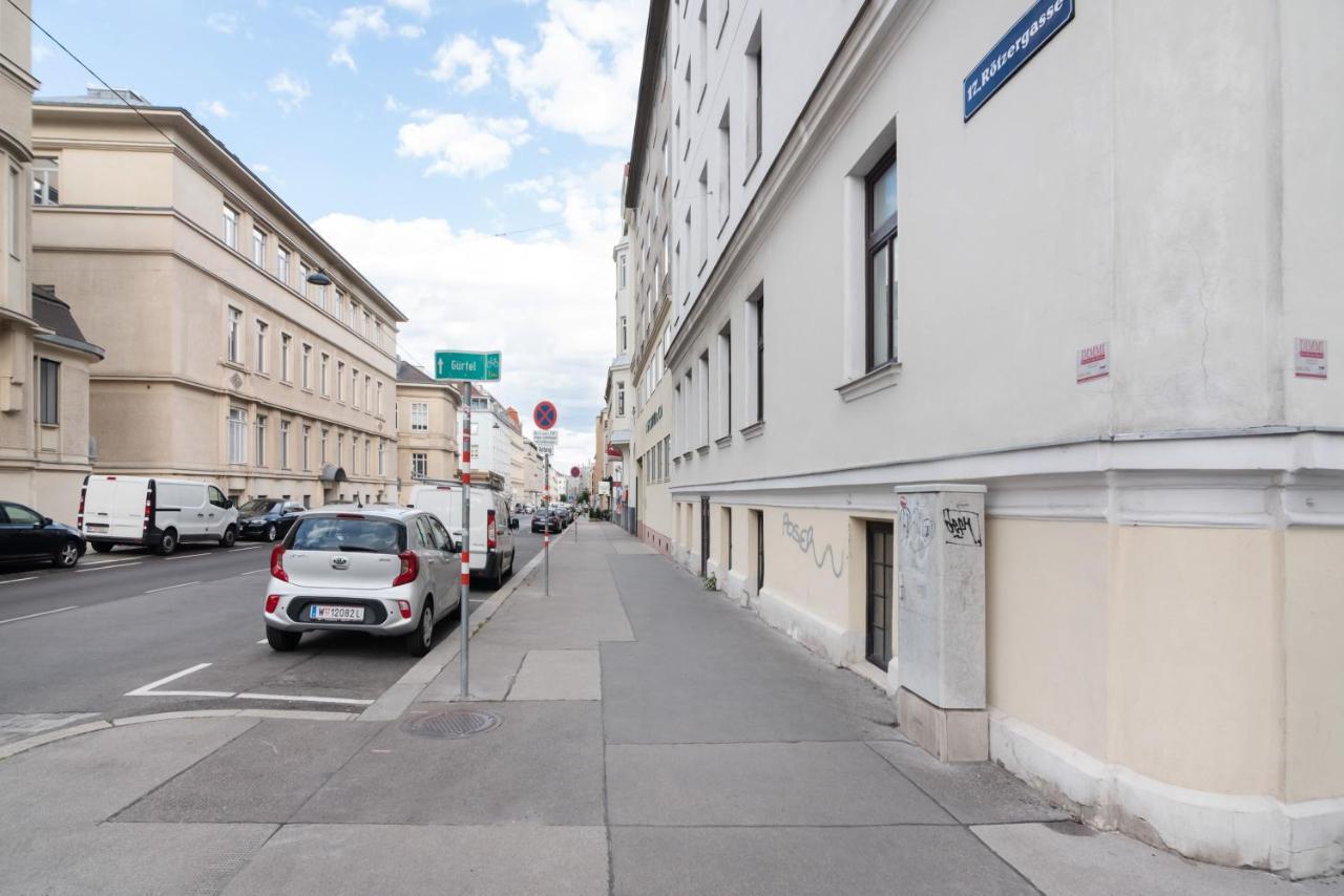 ウィーンDer Fuchsbau - Neu, Kuschelig Und Zentral Im Gruenenアパートメント エクステリア 写真
